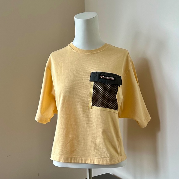 Columbia⎪Women's Painted Peak™ Knit Short Sleeve Cropped Top - Picture 2 of 9